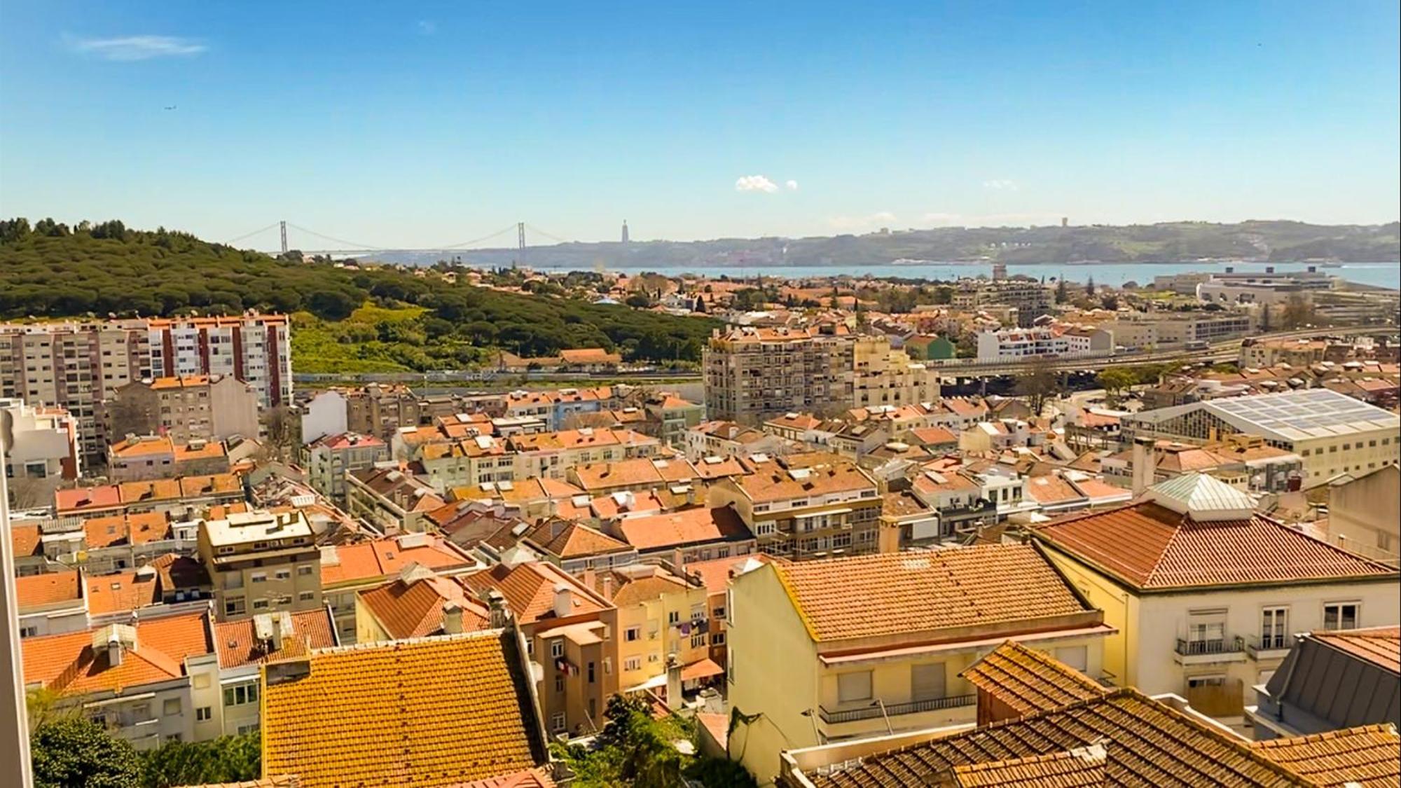 Ideally Located With Perfect Views 阿尔热什 外观 照片